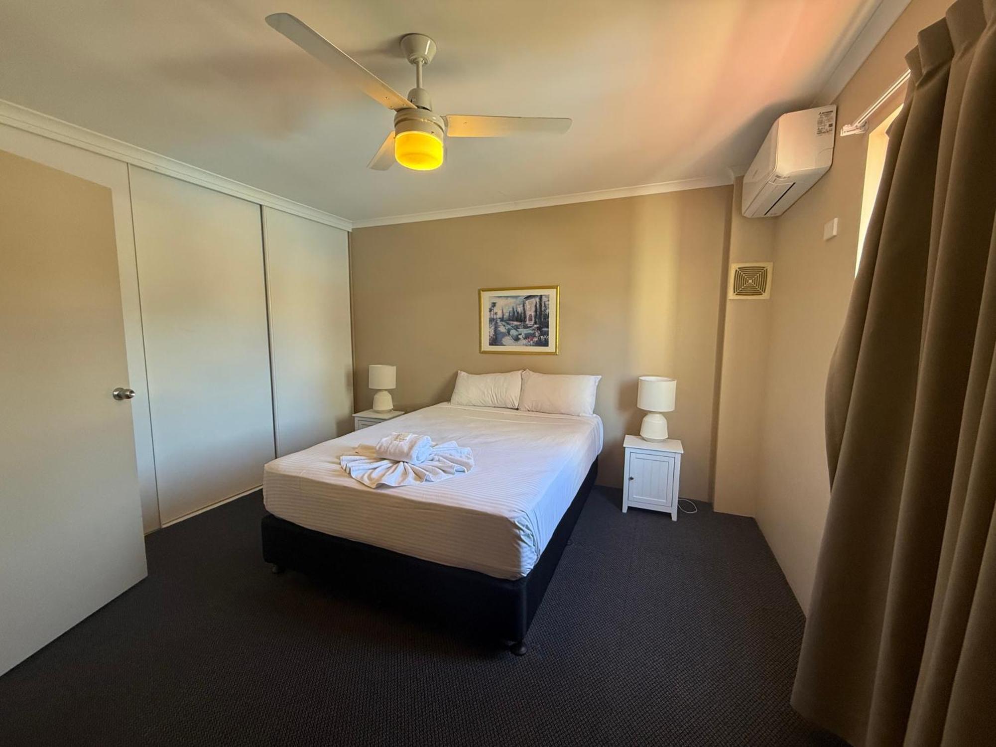 Harbour Sails Motor Inn Gladstone Extérieur photo