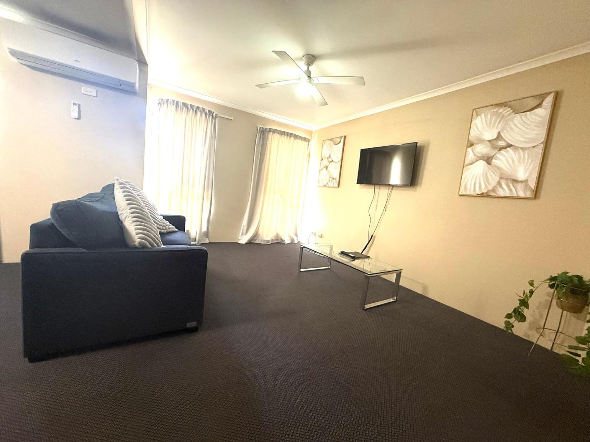 Harbour Sails Motor Inn Gladstone Extérieur photo
